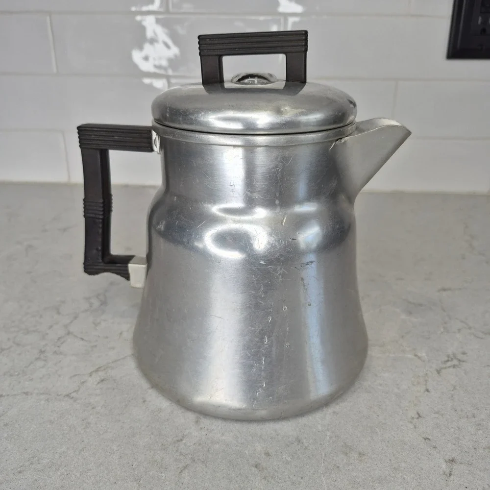 Wear-Ever Coffee Percolator Vintage 5062‎ 8 Cup Silver